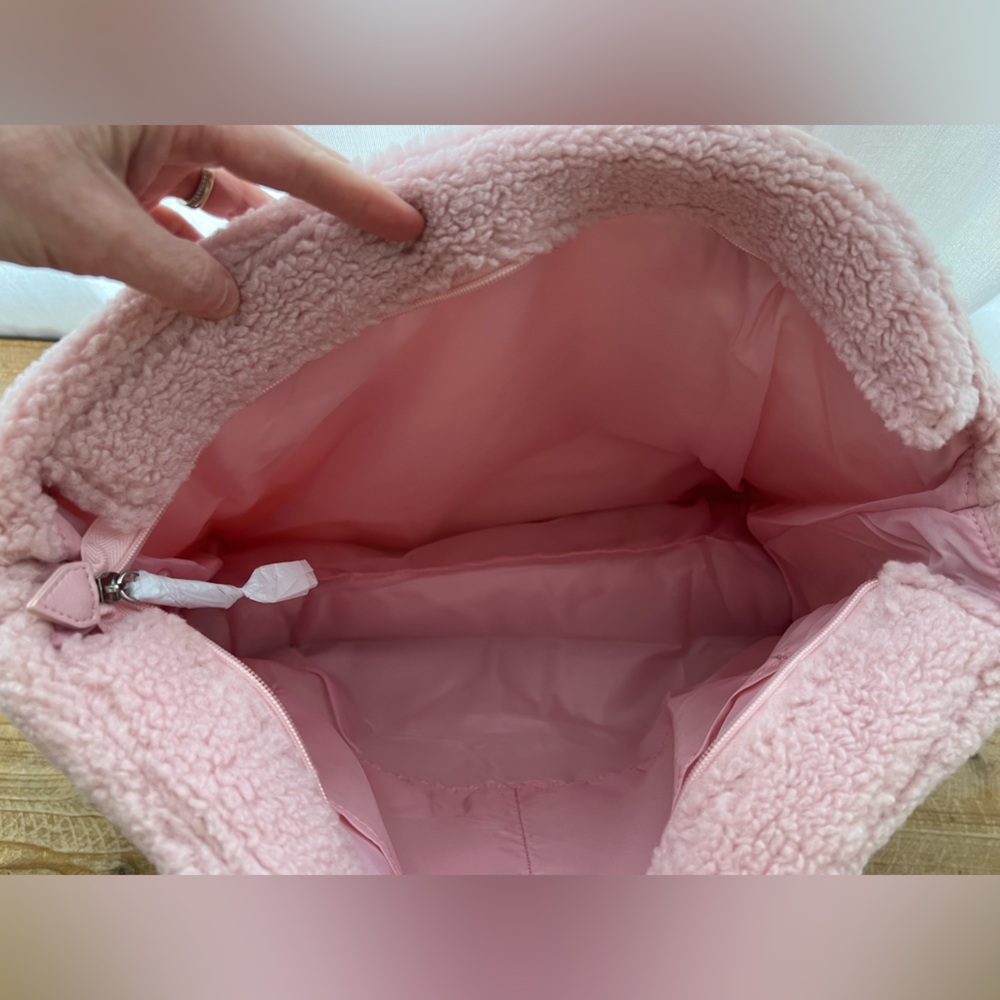 Victorias Secret PINK Sherpa Tote Weekender Bag New - Picture 5 of 5
